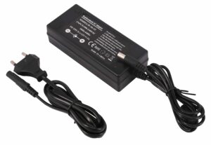 Τροφοδοτικό Πλαστικό 36W Για 12V Ταινία 3A Σταθεροποιημένο AC:110-220V